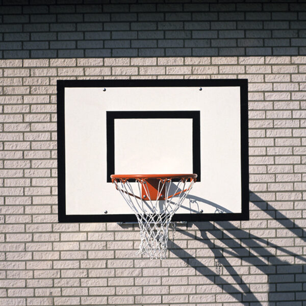 Installation de basketball murale