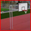 Basketball Anlage auf rotem Platz