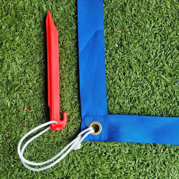 Spielfeldmarkierung Play More Football blaues Markierband mit rotem Anker